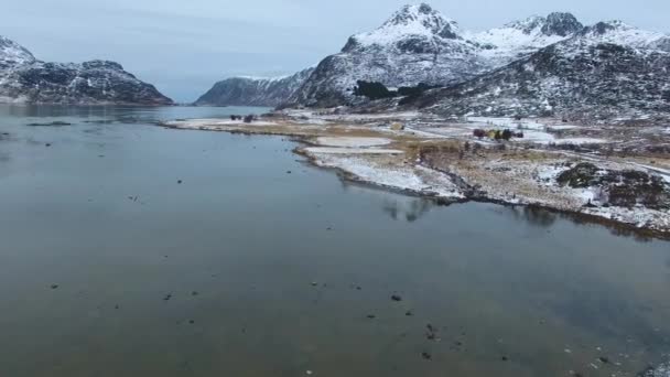 Зимний пейзаж Норвегии в Лофотене — стоковое видео