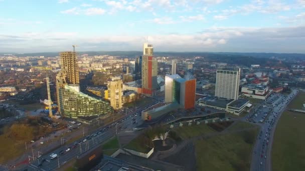 Wolkenkrabbers van vilnius — Stockvideo