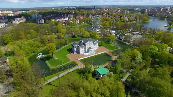 Εναέρια άποψη του πάρκου στο Καλίνινγκραντ — Αρχείο Βίντεο