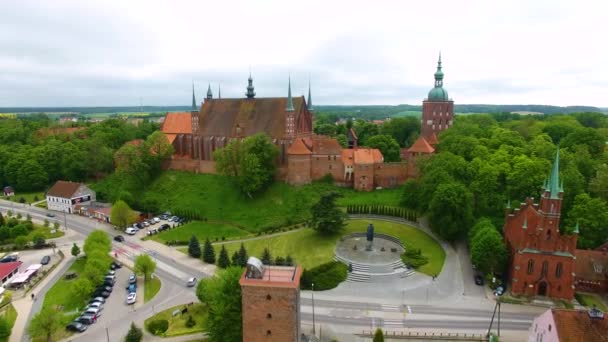 Kathedraal van Frombork, bekijken van bovenaf — Stockvideo