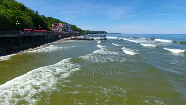 Het strand van Svetlogorsk vakantieoord — Stockvideo