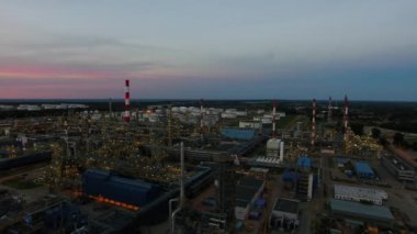Petrokimya petrol rafineri tesisi, üstten görünüm