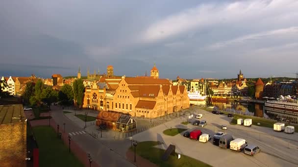Старый город Гданьск, вид сверху — стоковое видео