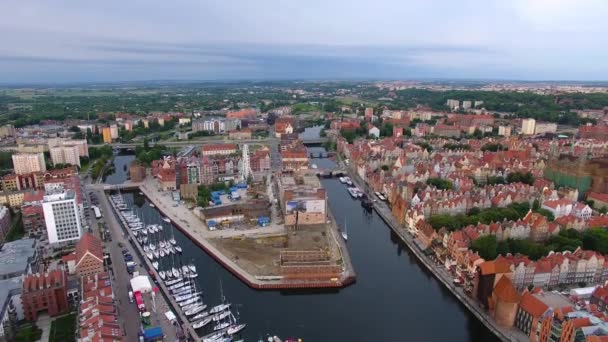 Oude stad van Gdansk, bovenaanzicht — Stockvideo