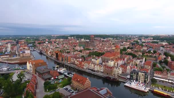 Ciudad vieja de Gdansk, vista superior — Vídeos de Stock