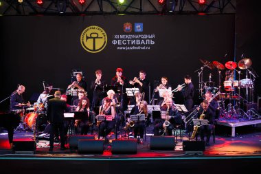 Caz Big Band Sahne Alanı'nda yürüyüş