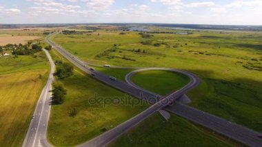 Yol Kavşağı'nda yaz