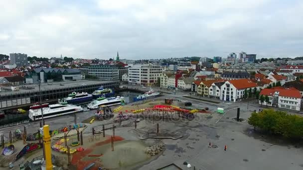 Parco divertimenti in un centro di Stavanger — Video Stock