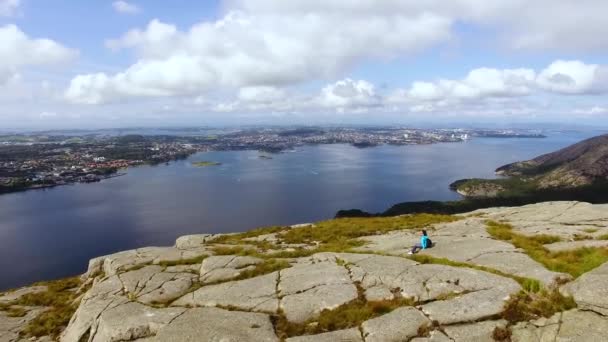 Hiking in a mountain of Norway — Stock Video