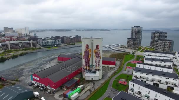 Grote muurschildering in Stavanger — Stockvideo