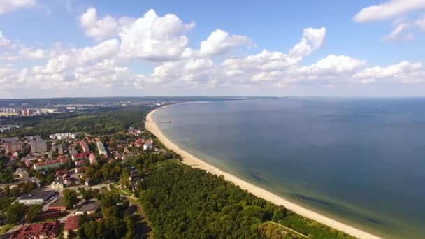 Strand van Gdansk, weergave van bovenaf — Stockvideo