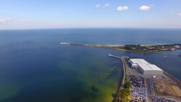 New cars in a port, view from above — Stock Video