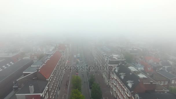 有雾的阿姆斯特丹，从上面的视图 — 图库视频影像
