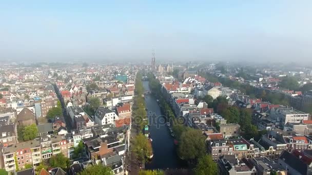 Foggy Amsterdam, vista desde arriba — Vídeo de stock