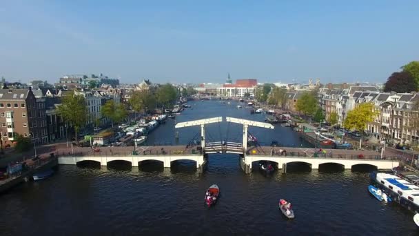 Broar i Amsterdam, vy från ovan — Stockvideo