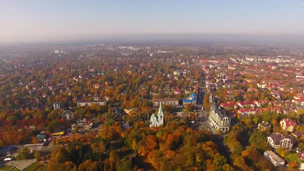 Ősszel a kalinyingrádi Bábszínház — Stock videók