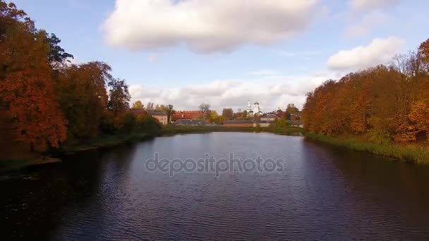 Herbst in der Stadt, Blick von oben — Stockvideo