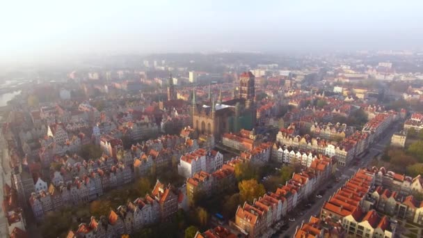 Ovanifrån av gamla stan i Gdansk — Stockvideo