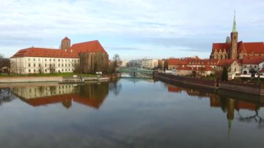 Hava: Wroclaw, Polonya Katedrali Adası
