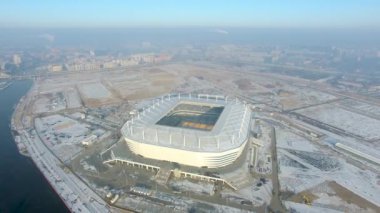 Kaliningrad, Rusya - 08 Şubat 2018: Yapımı yeni stadyum için futbol Dünya Kupası 2018 kış sabah, havadan görünümü
