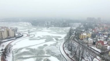 Hava: Üst göl kışın, Kaliningrad dondurulmuş
