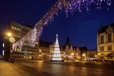 Pazar Meydanı Wroclaw Noel ağacına