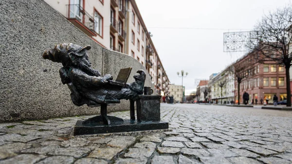 Nain avec ordinateur portable, Wroclaw — Photo