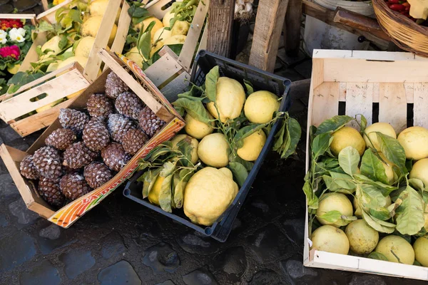 Large lemons in the box — Stock Photo, Image