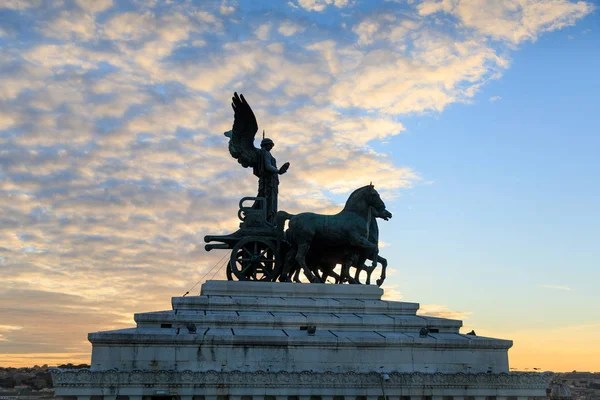 घुड़सवार सेना की प्रतिमा, रोम — स्टॉक फ़ोटो, इमेज
