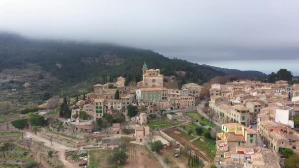 Luftaufnahme Des Alten Ferienortes Valldemossa Auf Mallorca Spanien — Stockvideo