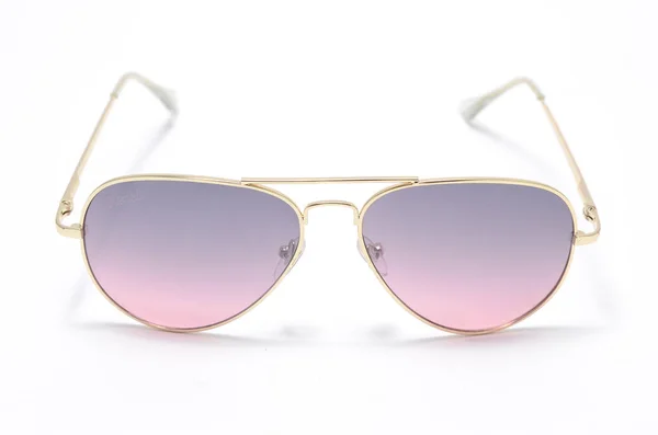 Solglasögon i en järn ram med tonade glas isolerade på whit — Stockfoto