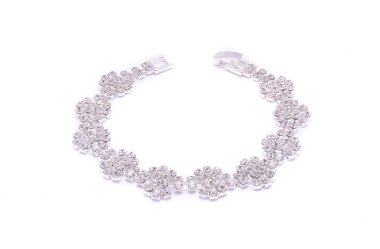 Pırlantalı beyaz izole gümüş bilezik