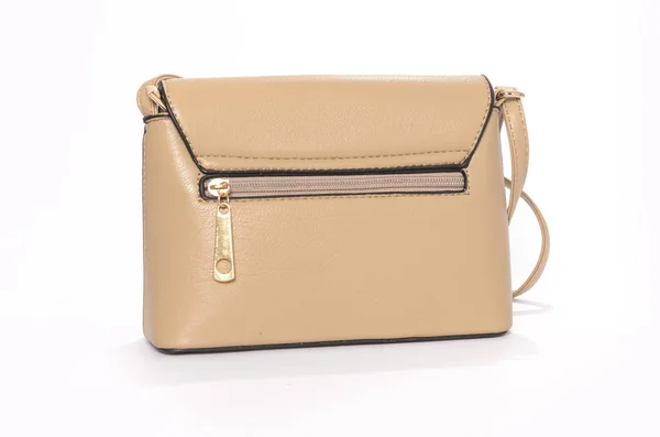 Beige lederen clutch geïsoleerd op wit — Stockfoto