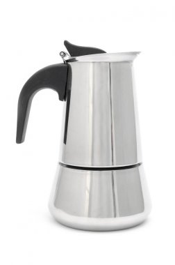 Gayzer kahve makinesi üzerinde beyaz izole