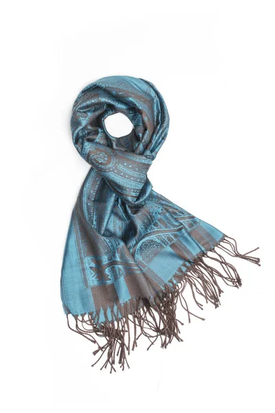 Жіночий синій шарф з чорним візерунком ізольований на білому — стокове фото