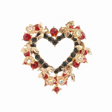 beyaz izole Pırlantalı altın Broş kalp