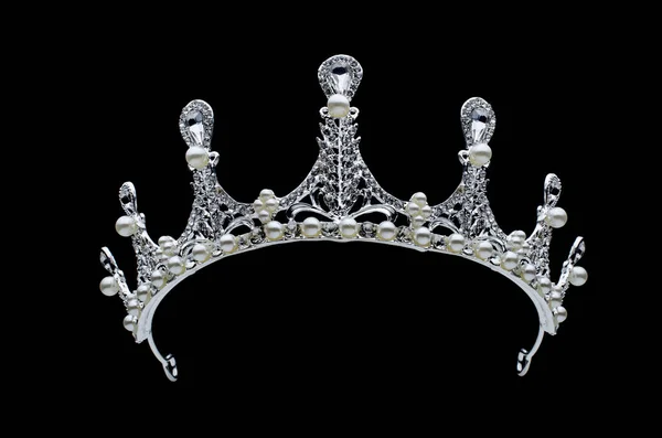 Tiara with pearls isolated on a black background — Stock Photo, Image