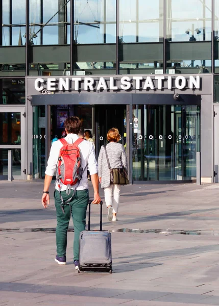 Вхід Центрального залізничного вокзалу Мальме — стокове фото