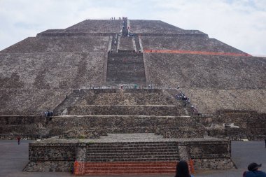 Merkezi Meksika Teotihuacan Aztek Harabeleri.