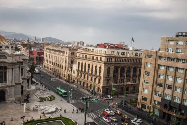 Güzel sanatlar sarayı, Meksika 'nın başkentinde bir posta sarayı..