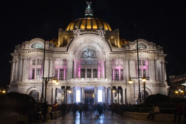 Foto Nocturna Del Palacio Bellas Artes — Foto de Stock