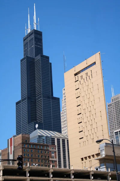 Chicago - 30 juli: John Hancock Voortbouwend op Michigan Ave in Chic — Stockfoto