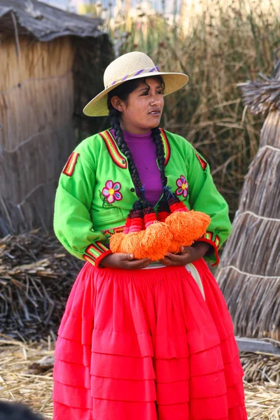 10月16日 秘鲁普诺 2012年 当地居民 Uros浮村 Titikaka湖 — 图库照片