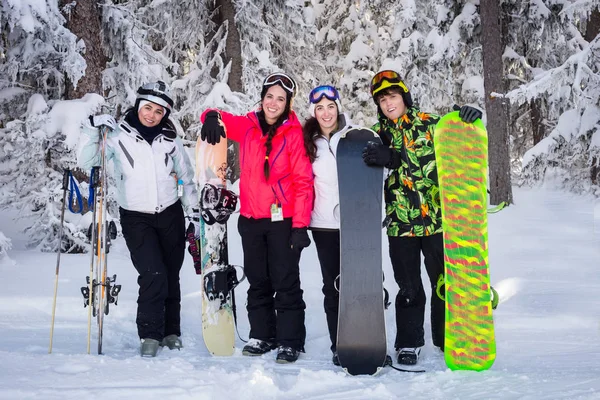 Amigos Las Pistas Esquí —  Fotos de Stock