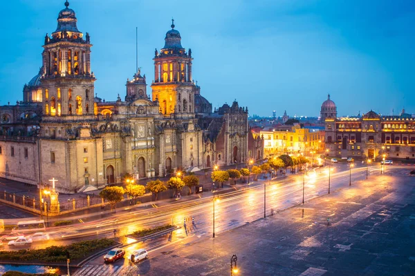 Metropolitní Katedrála Prezidentův Palác Zócalo Centrum Mexiko Mexiko Sunrise Noc — Stock fotografie