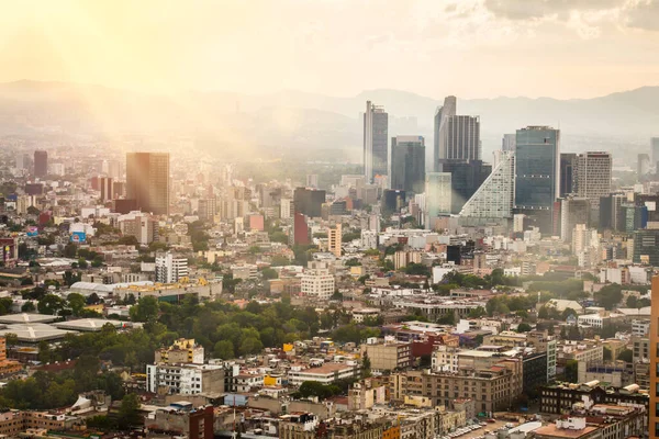 Vista aérea del horizonte de la ciudad de México — Foto de Stock