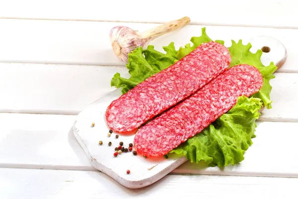 Délicieux salami traditionnel — Photo