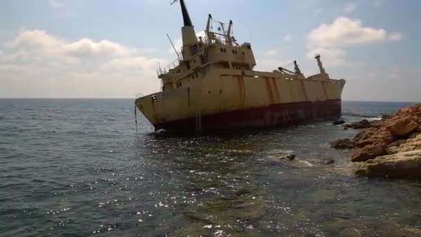 Nave naufragio Edro III a Pegeia, Cipro — Video Stock