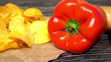 Kırmızı biber patates cipsi dolly