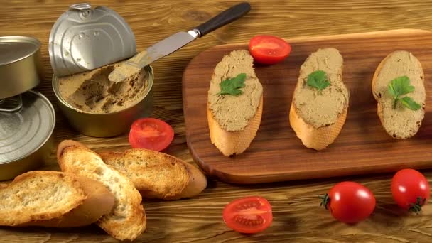 Fresh pate with bread on wooden table — Stock Video